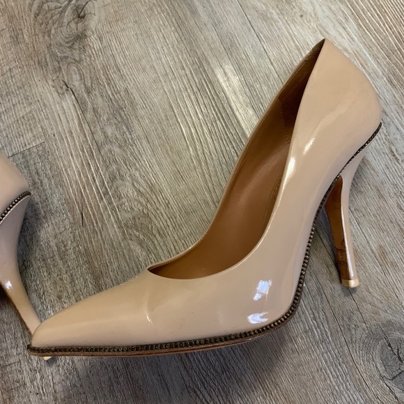Givenchy Pointy Toe Heels ... great condition - Picture 6 of 9